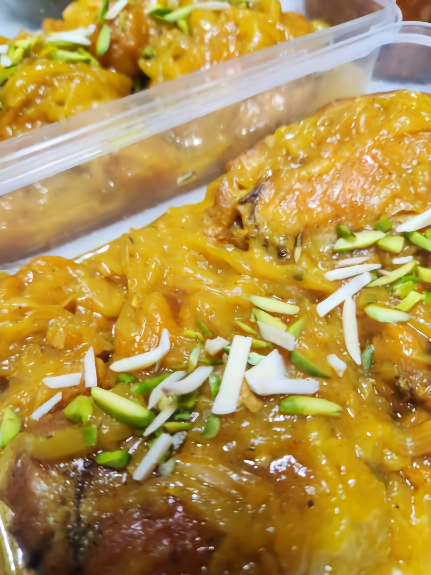 مرغ و الو زعفرانی