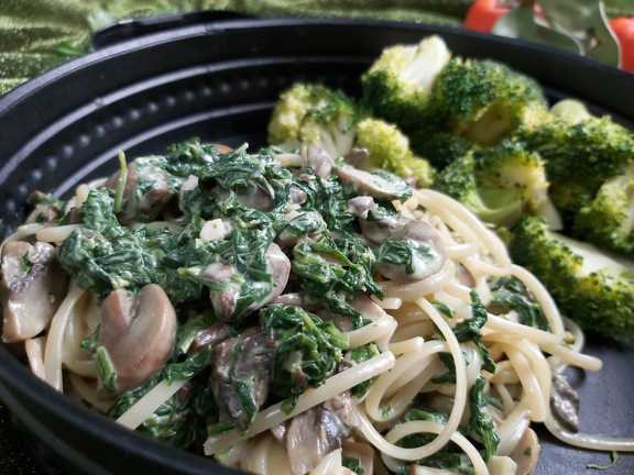 سس پاستا اسفناج